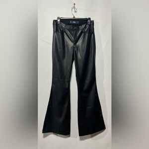 Hollister High-Rise Flare Black Soft Faux Leather Pants Size 7R (W28) Inseam 31”